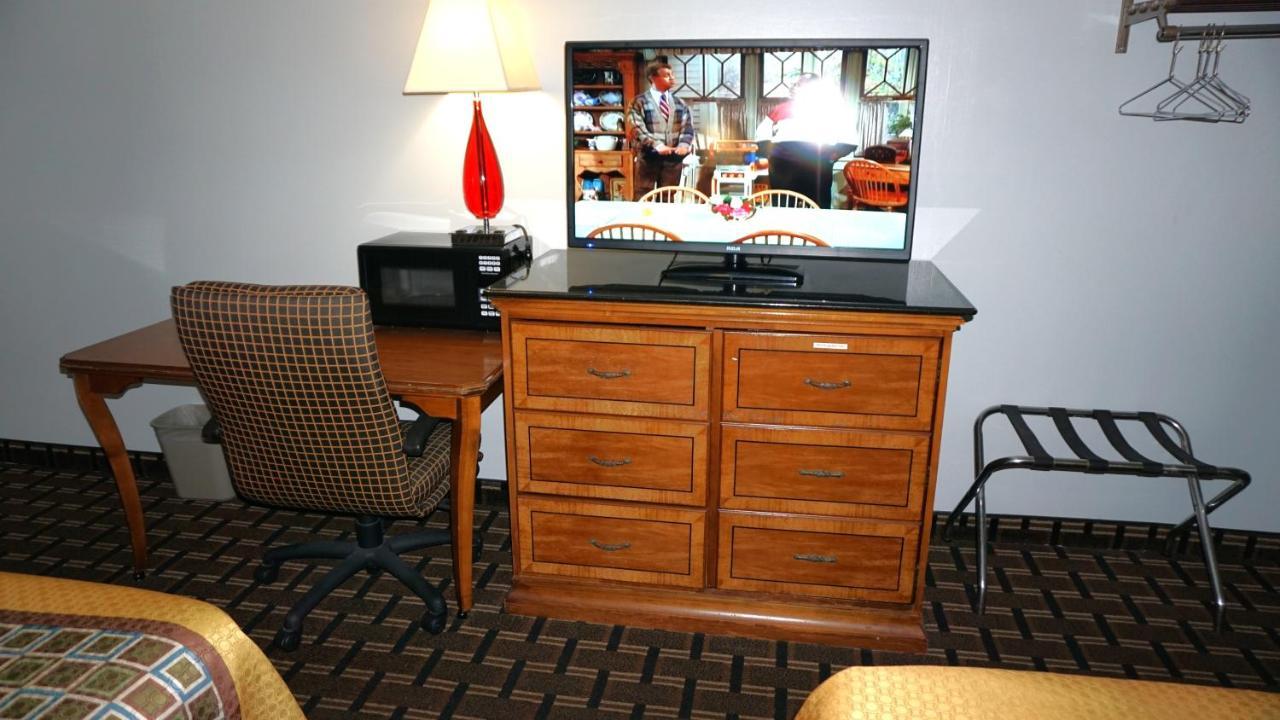Lakes Inn Warsaw Esterno foto